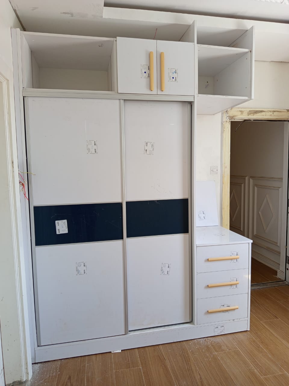 Kitchen Cabinets Interior Design - Vinsol